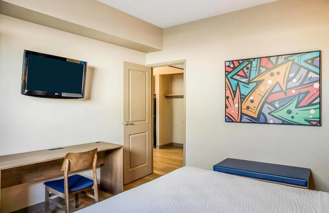 Days Inn & Suites By Wyndham West Edmonton-1