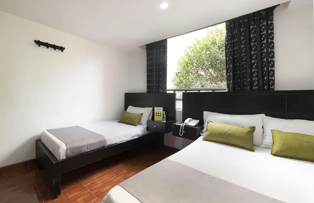 Hotel Dorado 100-1