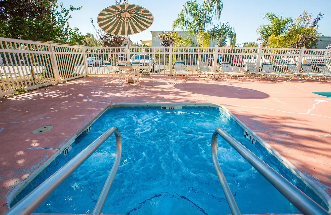 University Inn Fresno-1