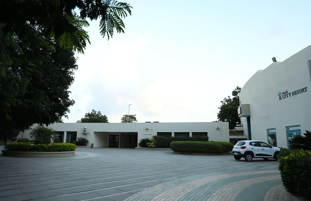 Neel'S City Resort-1