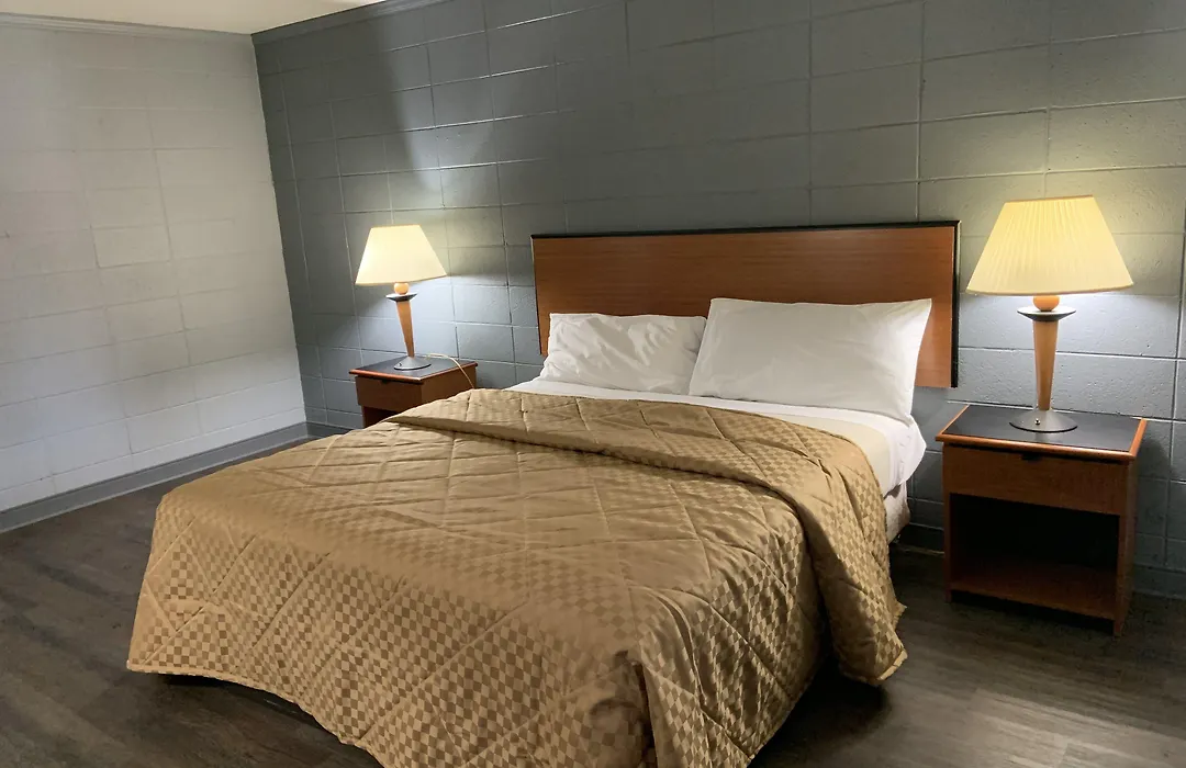 Paradise Suites - Newport News & Jefferson Ave-1