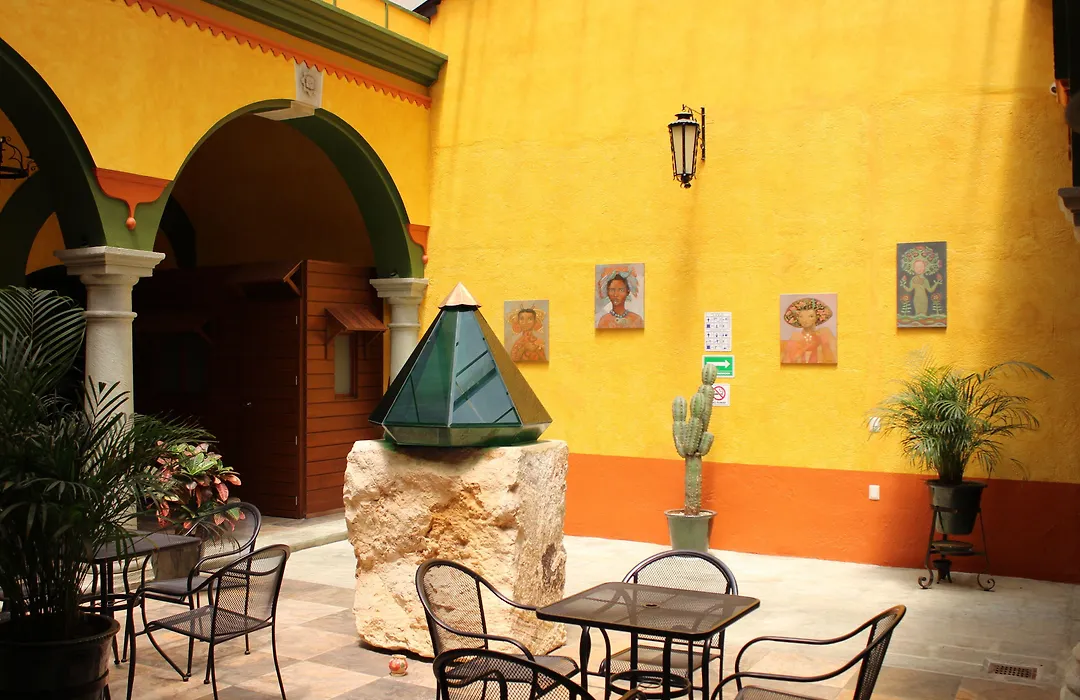 Casa Esmeralda Hotel-1