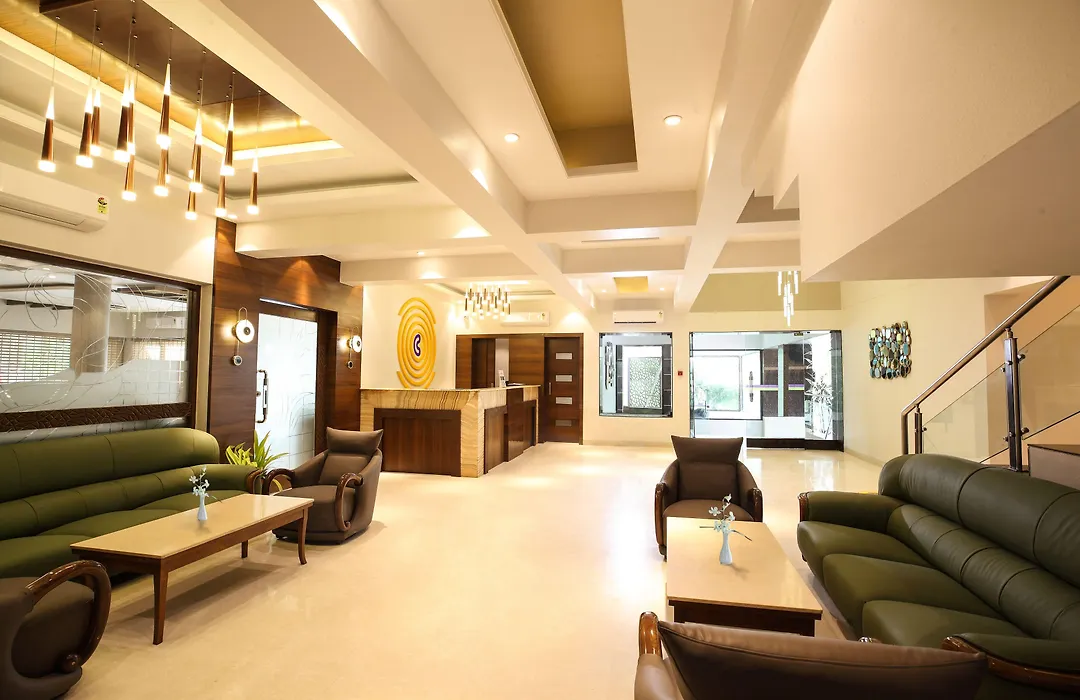 Click Hotel Nashik-1