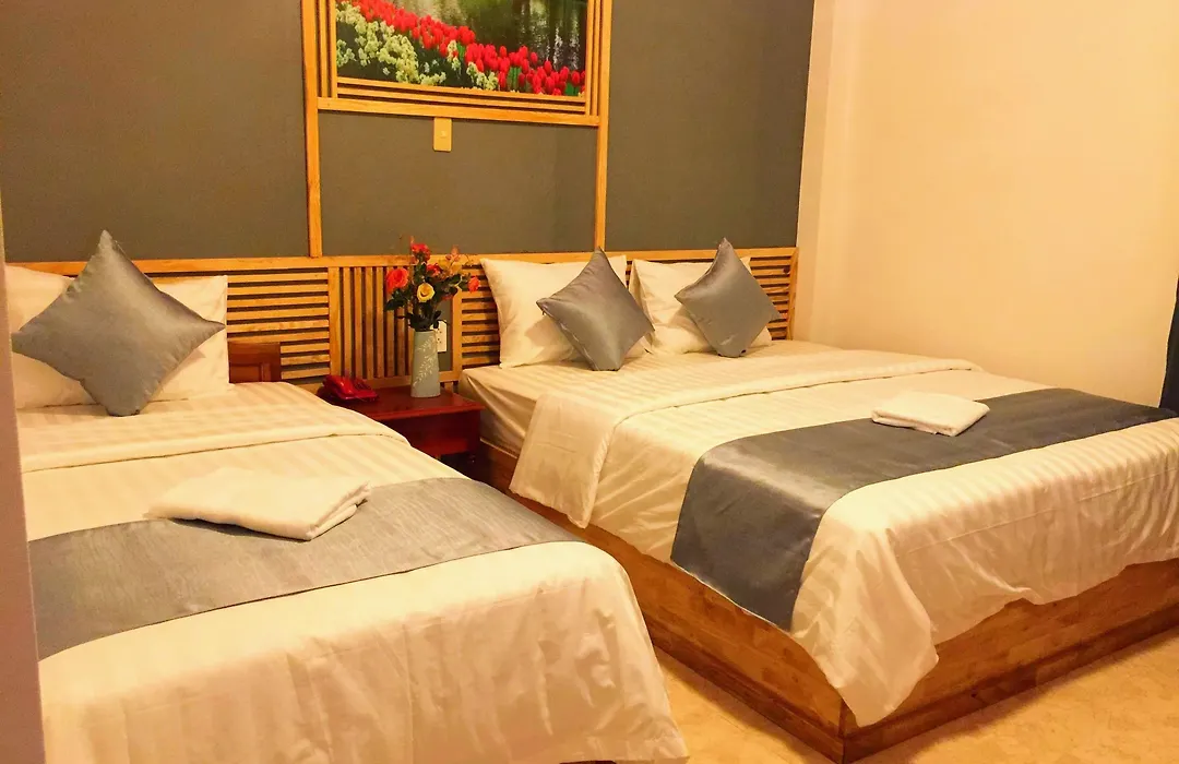 Na Nue Hotel-1