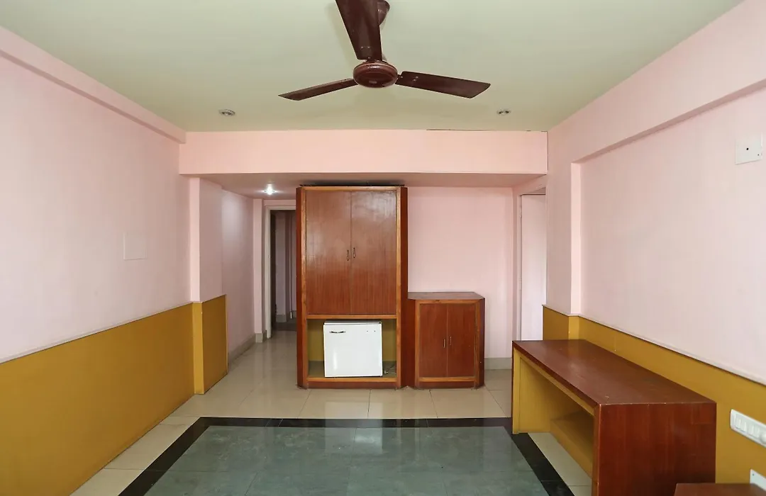 Oyo Hotel Keshari-1