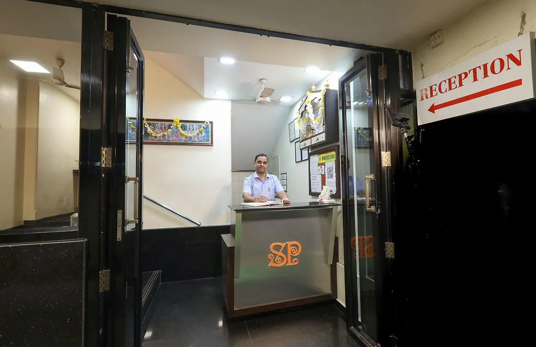 Hotel Shanti Palace-1