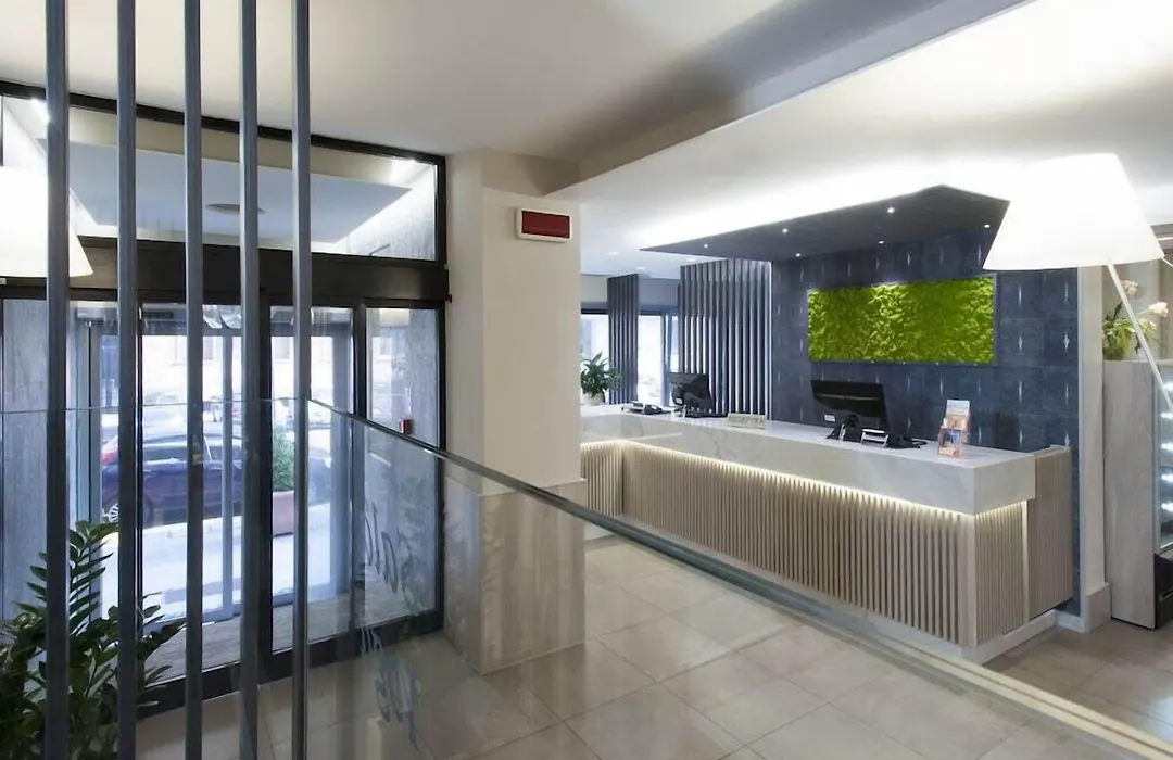 Hotel Gamma-1