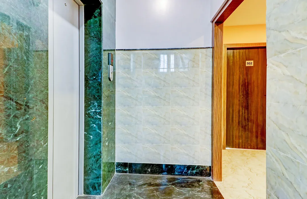 Fabhotel Step Inn-1