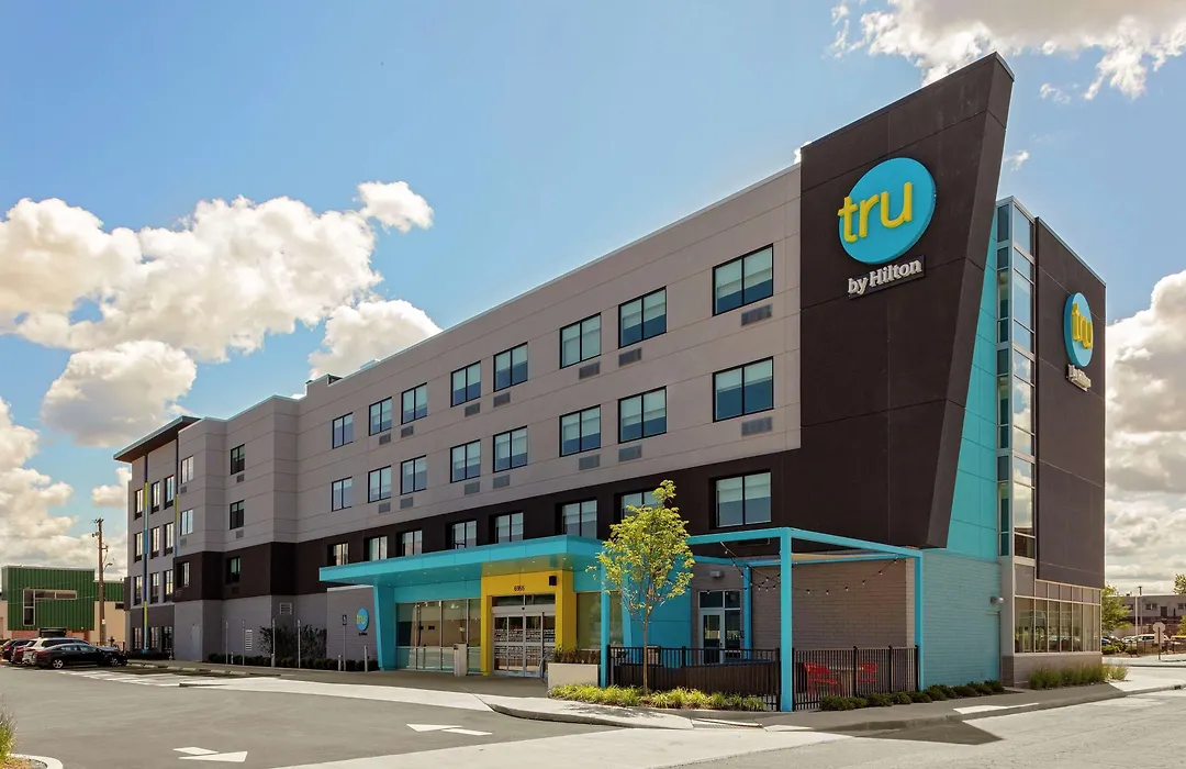 Tru By Hilton Cleveland Midtown-1
