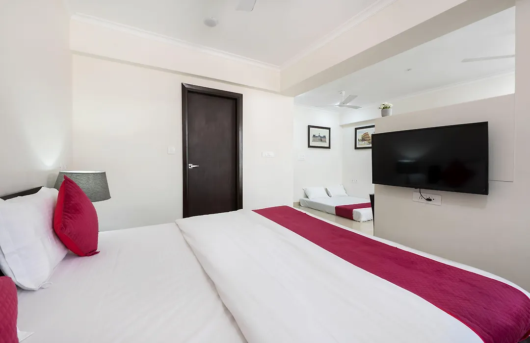 Palm Stay - Studios & Rooms-1