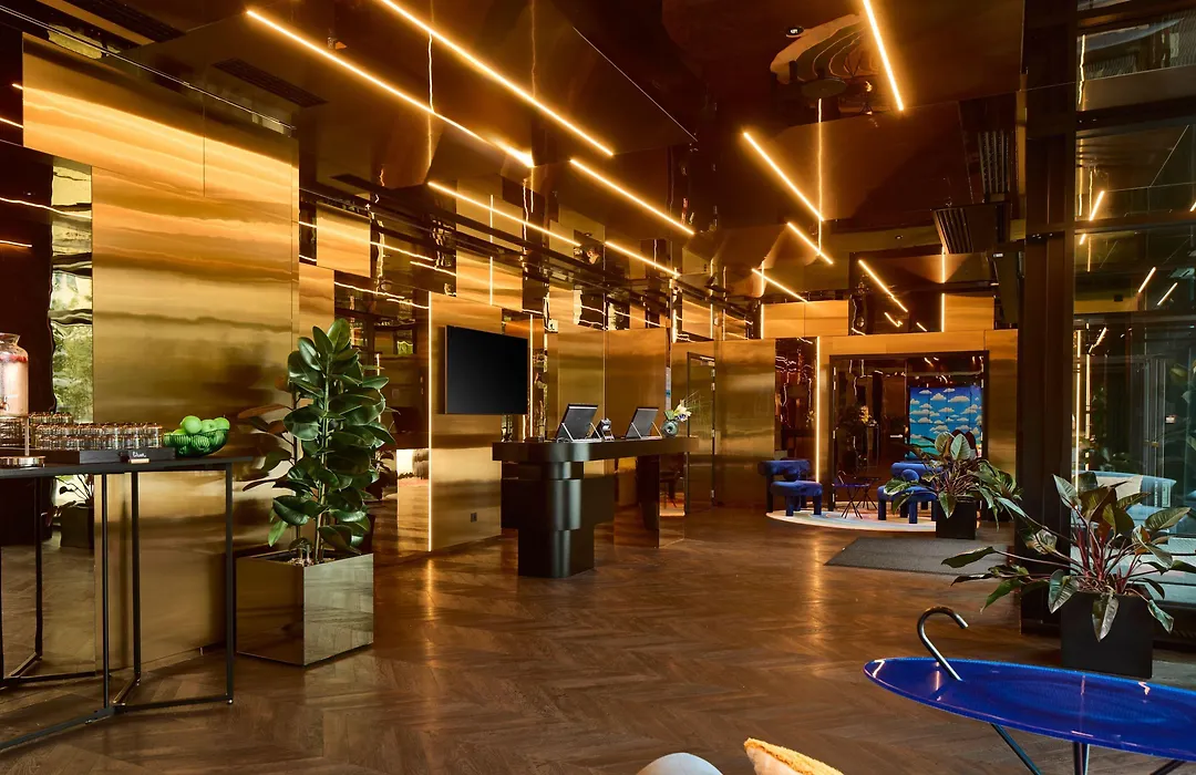 Cardo Brussels, Autograph Collection-1