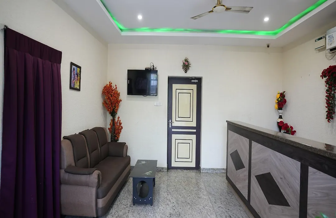 Hotel Anbu Park-1