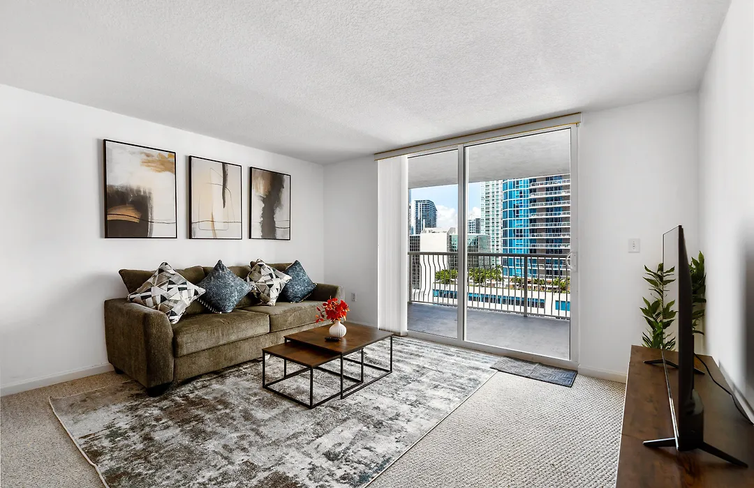 The Club At Brickell Bay Luxury Suites-1