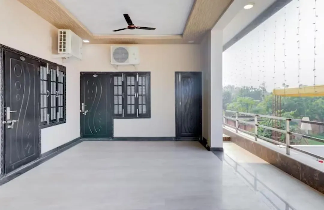 Hotel Tirupati Lawn-1