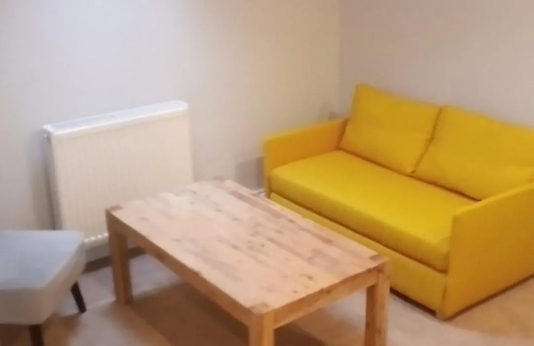 Yew Tree Cottage-1