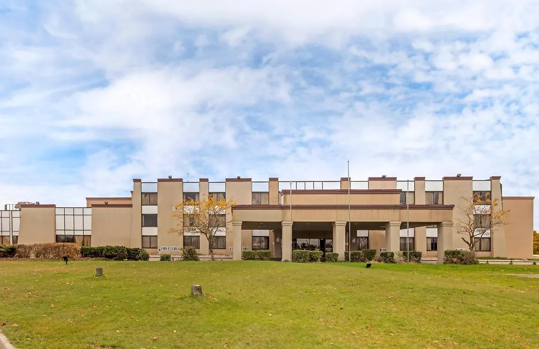 Clarion Hotel & Conference Center Lansing West-1
