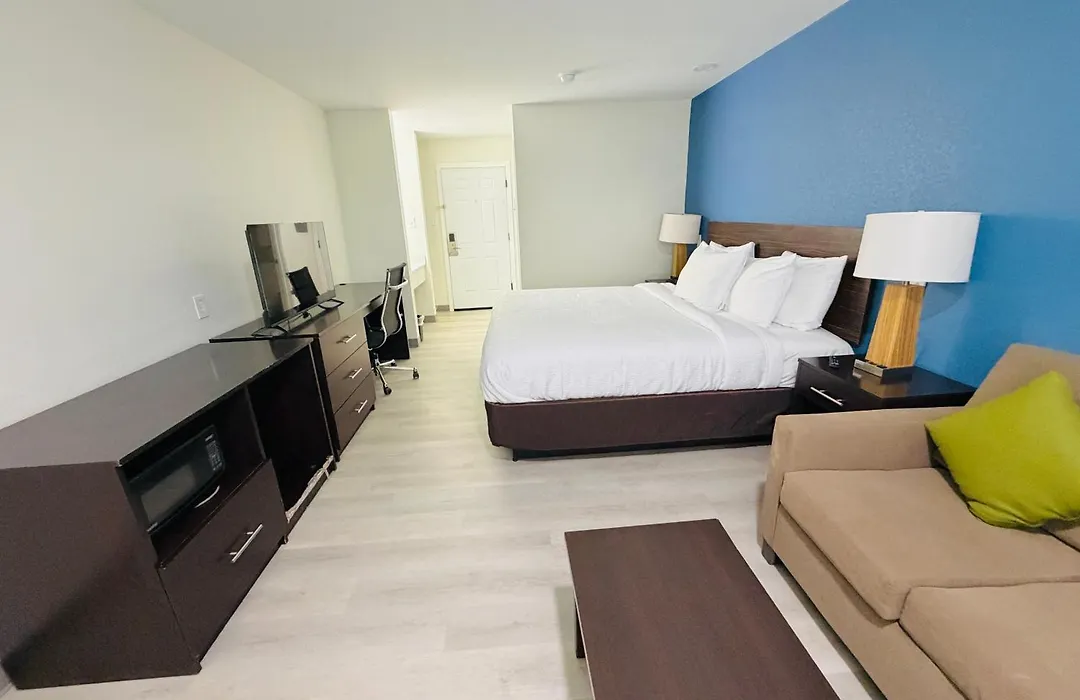 Hallmark Inn & Suites Newly Renovated Rooms San Antonio Northeast-1