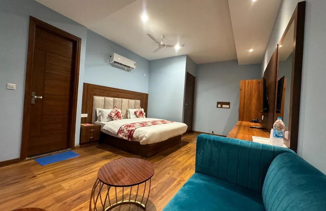 Hotel Candy Near Bestech-Iiser-Isb-Railway Station Airport Road Mohali Chandigarh-1