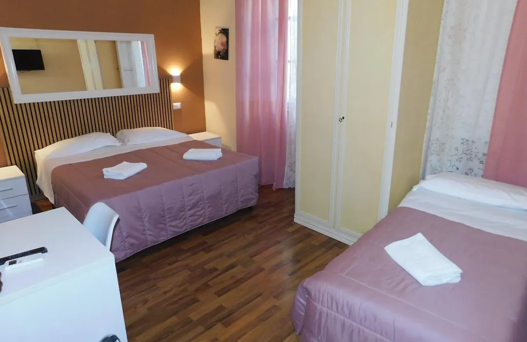 Piccolo Hotel Nel Centro Storico Di Firenze-1