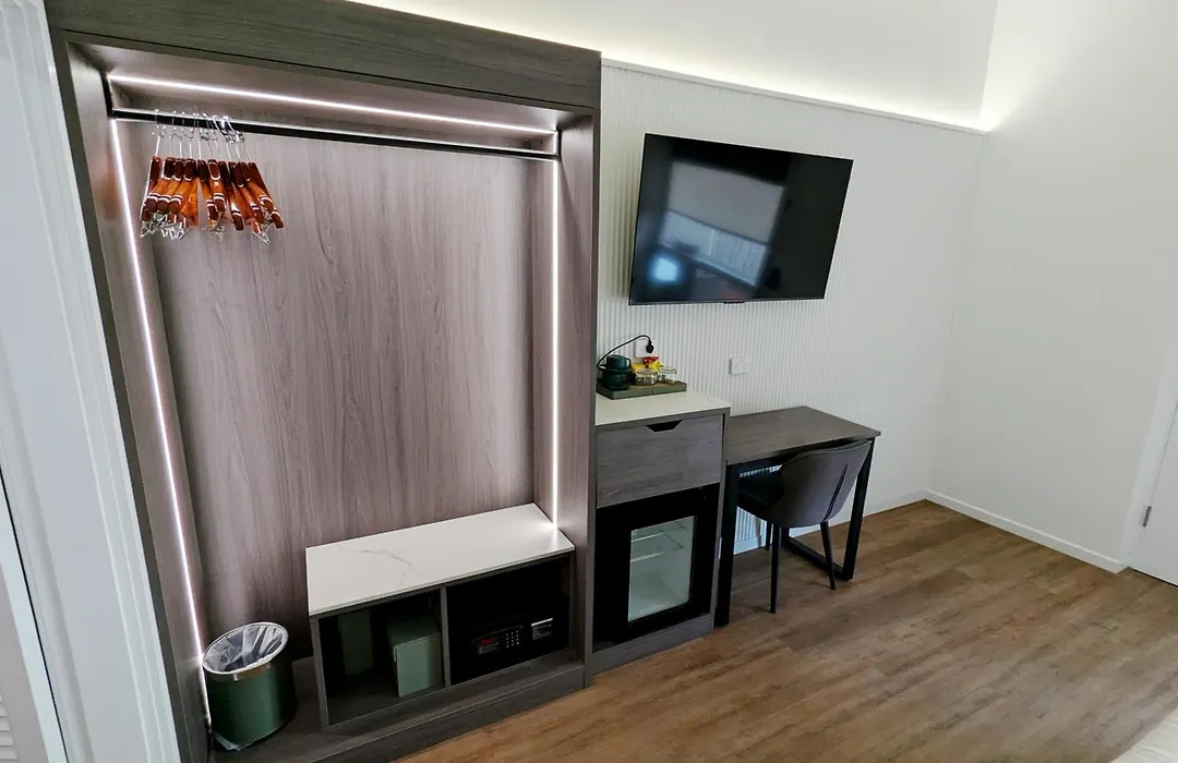 Ramada By Wyndham Cairns City Centre-1