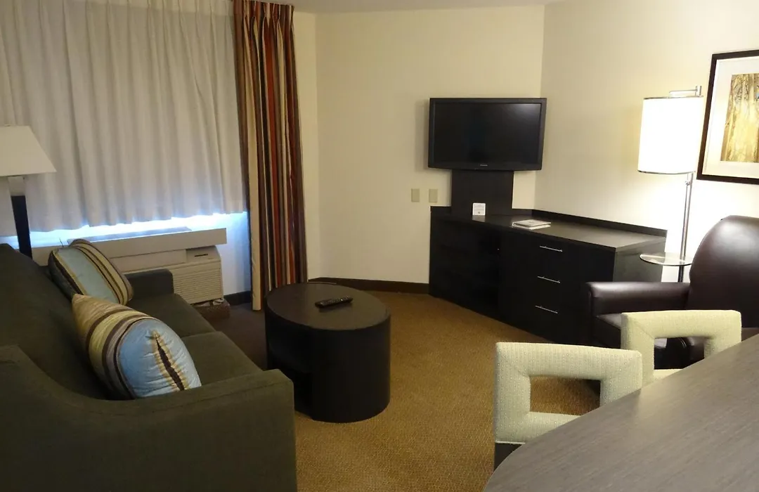 Candlewood Suites Wichita - Airport By Ihg-1