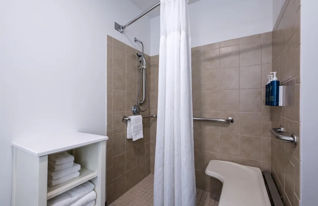 Four Points By Sheraton Louisville Airport-1