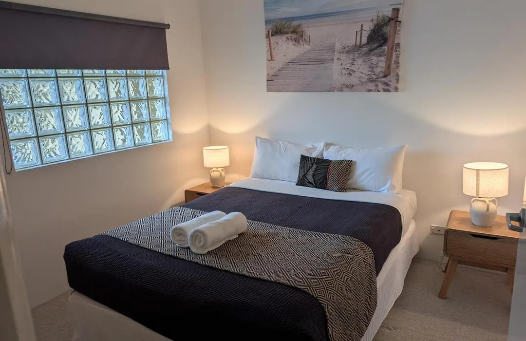 Inn Cairns-1