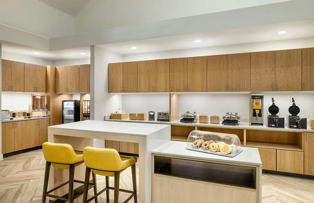 Towneplace Suites By Marriott Charlotte Loso Airport-1