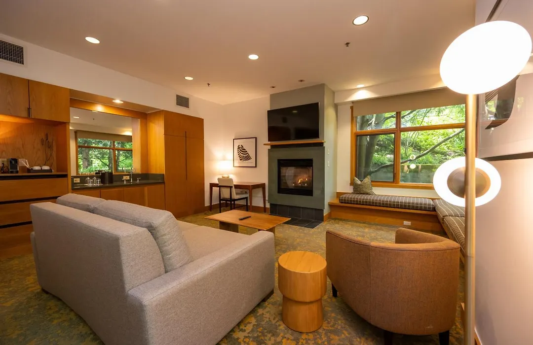 Cedarbrook Lodge-1