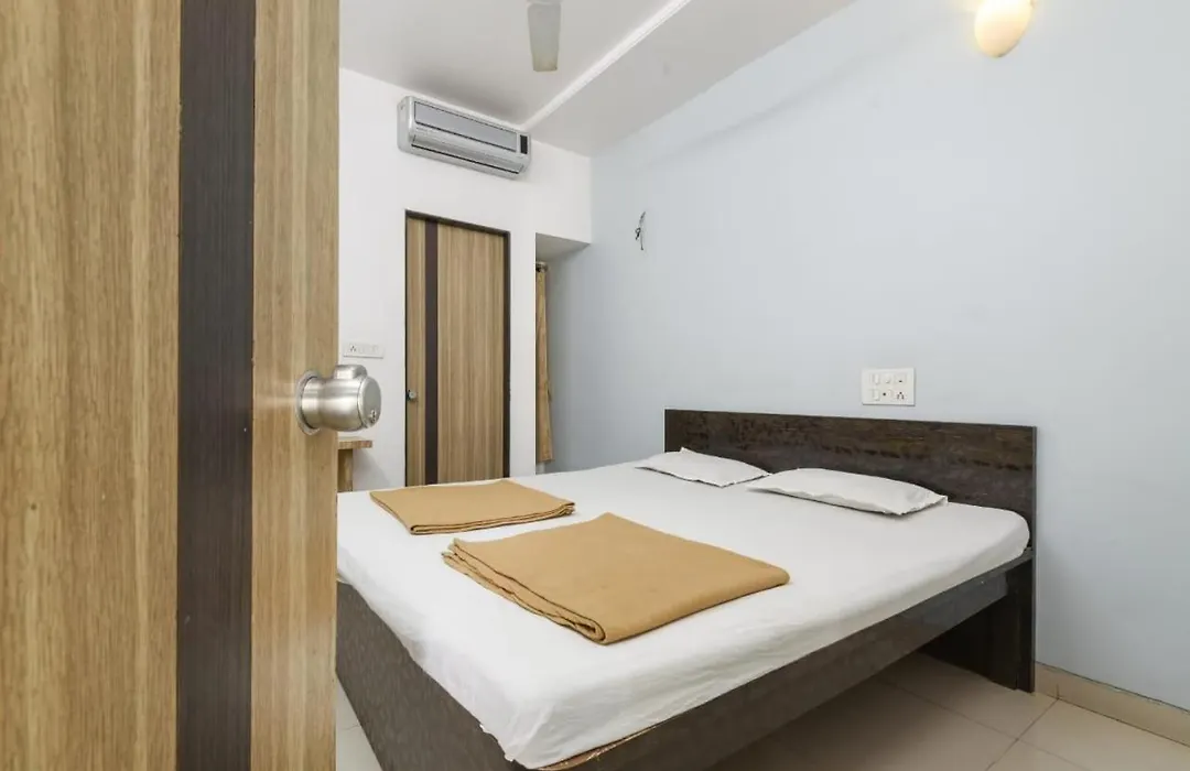 Hotel Pariwar-1