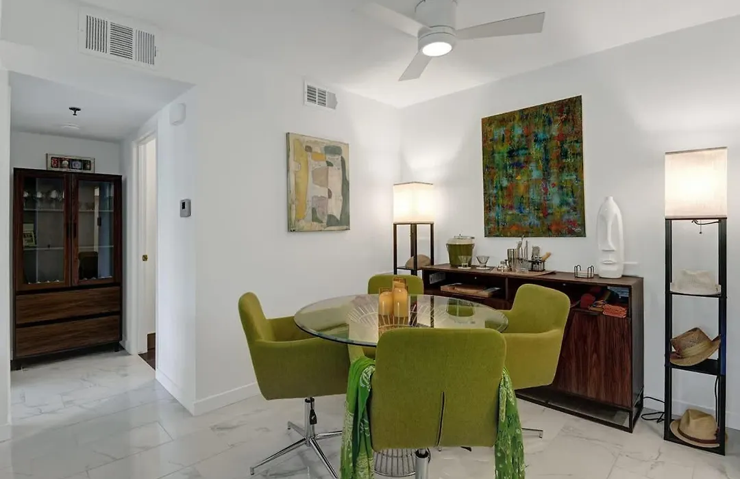 Modern Plaza Villas Oasis - Alice Lodging-1