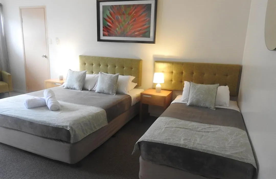 Cedar Lodge Motel-1
