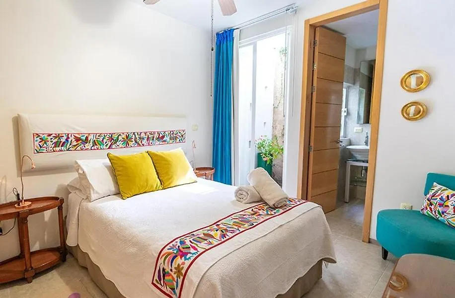 Casa De Las Bugambilias B&B-1