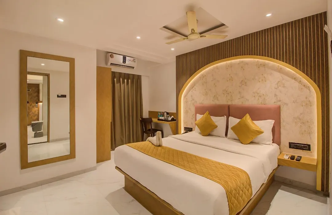 Hotel Malad Inn Opposite Malad Railway Station-1