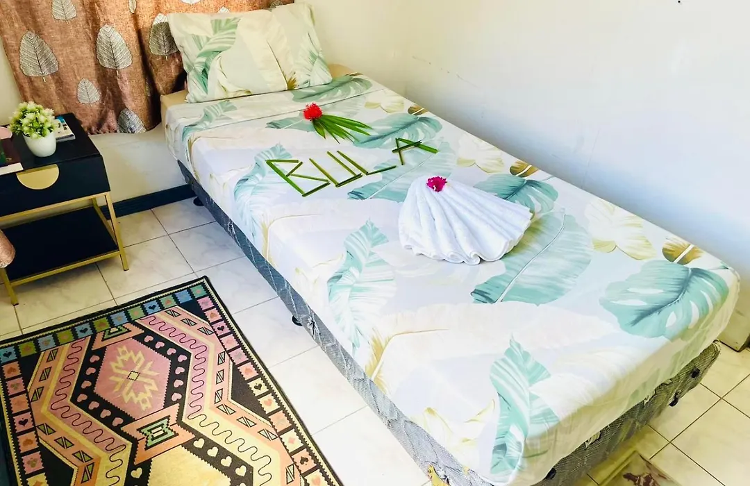 The Ideal Bed & Breakfast-1