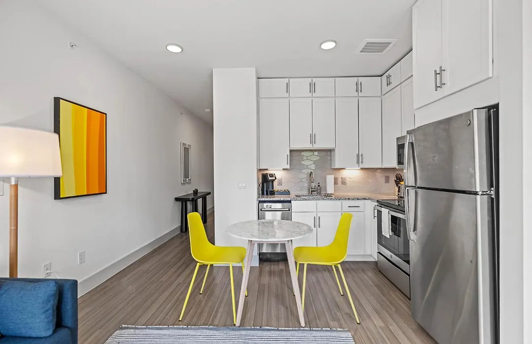 Placemakr Austin Downtown, Apartments By Hilton-1