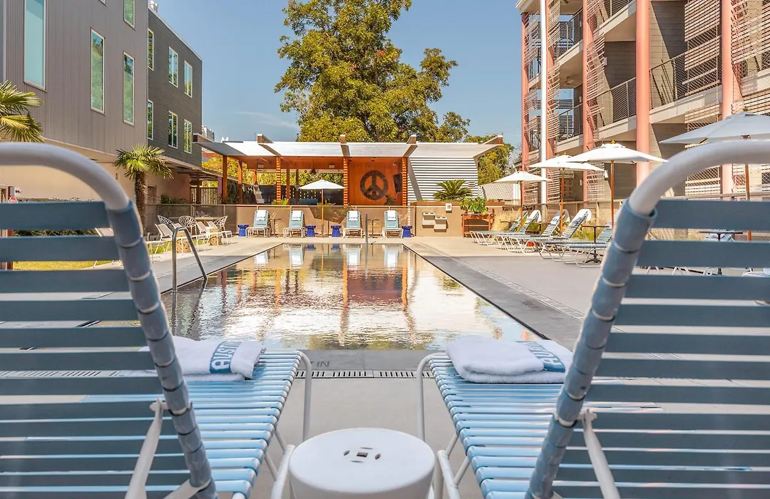 The Cabins At East Austin Hotel-1