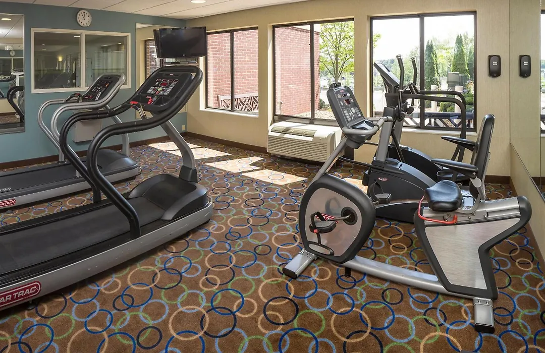 Holiday Inn Express Hotel & Suites Manchester - Airport By Ihg-1