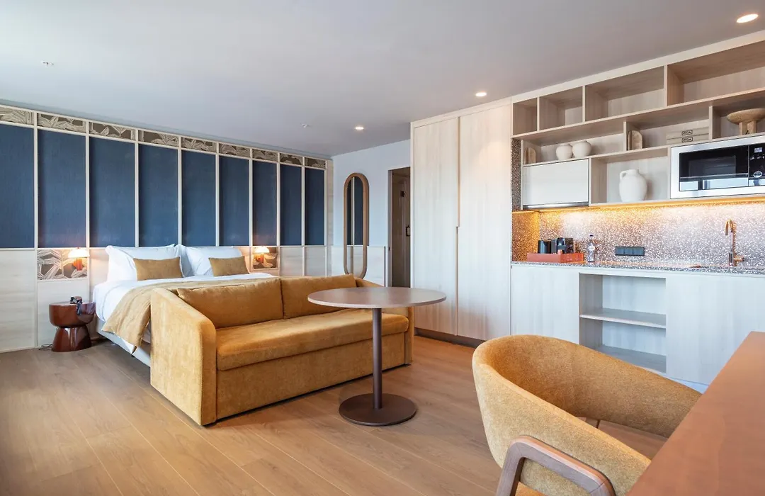 Hotel Acta Moa-1