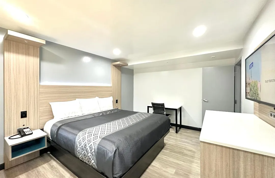 Express Inn & Suites Ontario Airport-1