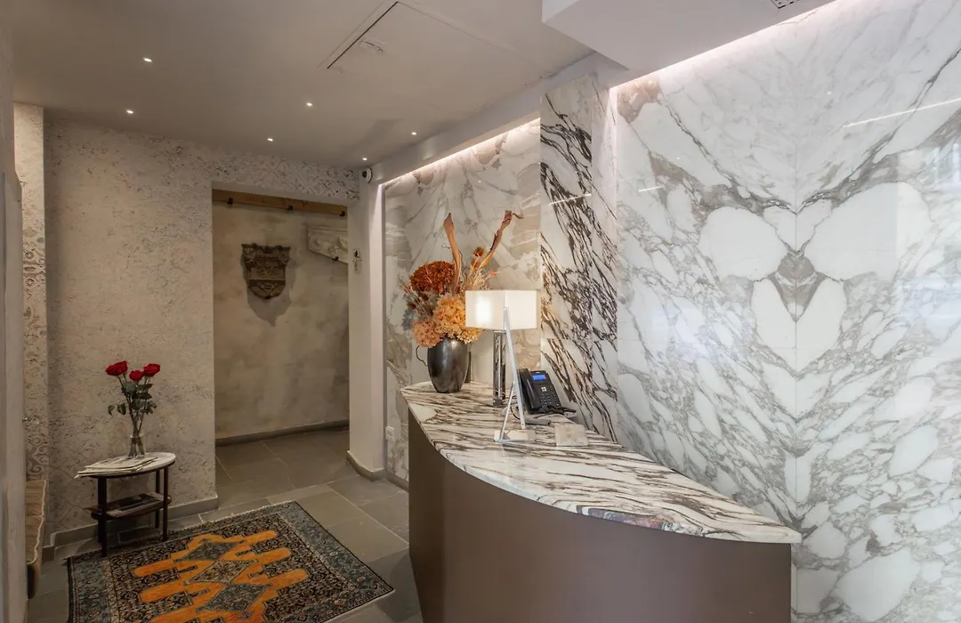 Donati Luxury Tower Suites-1
