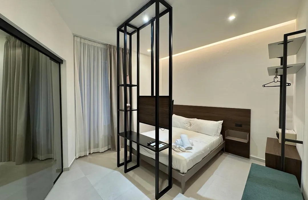 Hart Boutique Rooms-1