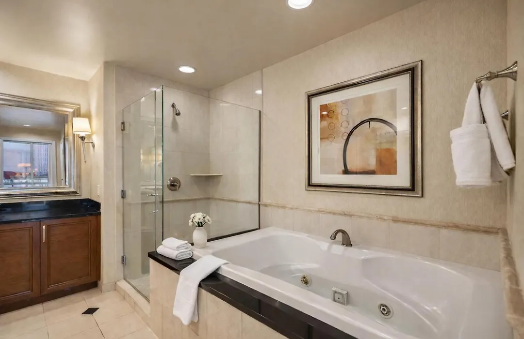 Mgm Signature Tower 2 8Th Floor 2-Suite Strip View Balcony No Resort Fee-1