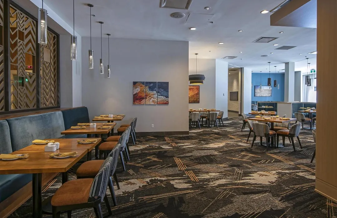 Doubletree By Hilton Hotel & Conference Centre Regina-1