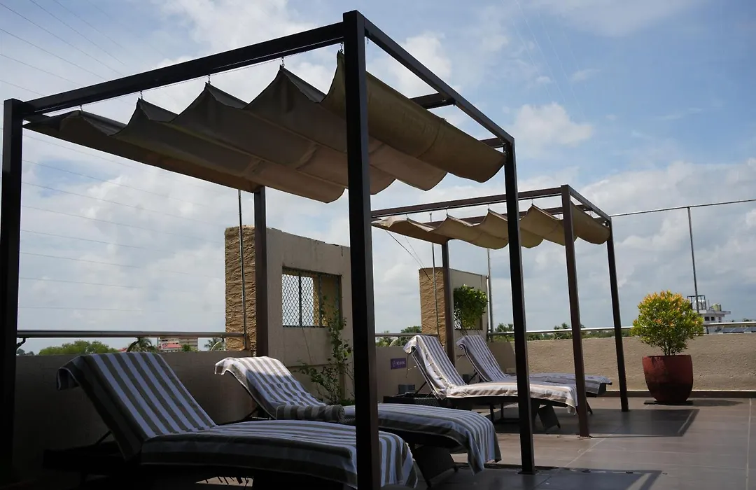 Flora Airport Hotel And Convention Centre Kochi-1