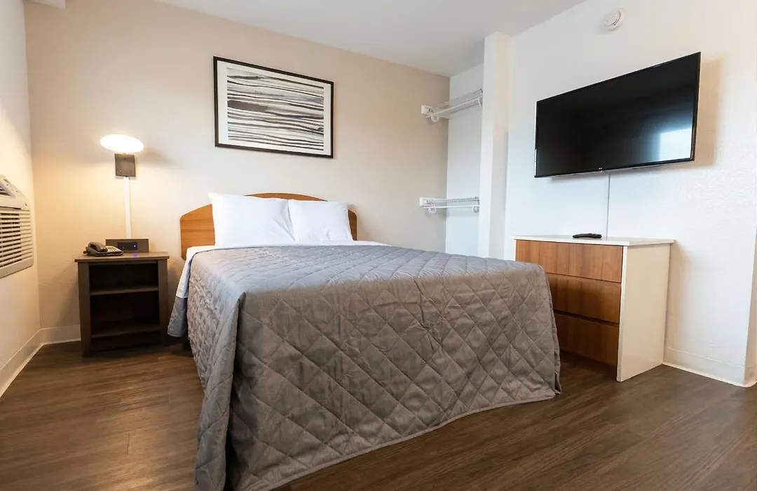 Intown Suites Extended Stay Louisville Ky - Preston Hwy-1