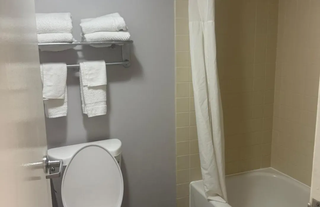 Econo Lodge Naval Station Norfolk-1