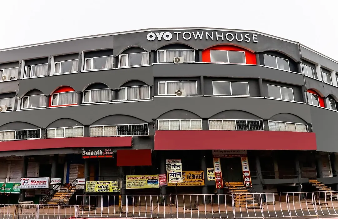 Townhouse Gandhi Hall-1