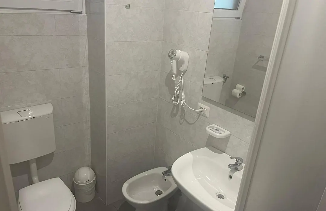 Hotel Vintage Milano Centrale-1