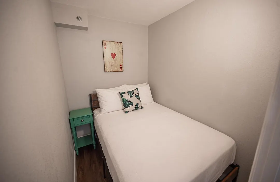 Stay Together Suites - Penthouse On The Strip Sleeps 20 - No Resort Fee-1